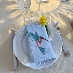 Huit Serviettes de table brodées prénom ou initiale damassé vintage Bleu azur - Colibri - Villa Farese