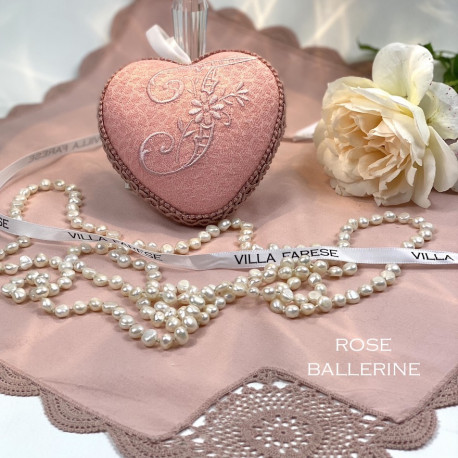 Coeur personnalisé brodé à votre initiale à suspendre Rose Ballerine - Villa Farese
