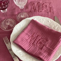 Serviette de table brodée personnalisée à vos initiales double gaze de coton