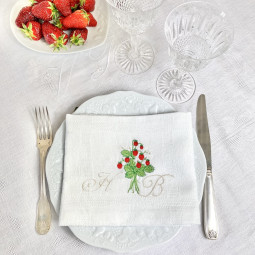 Serviette brodée personnalisée Broderie Fraise à vos intiales - Villa Farese