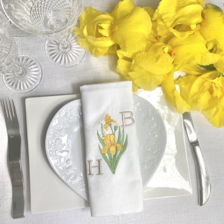 Serviette brodée prénom ou initiales collection Iris - Villa Farese