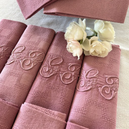 Douze serviettes vintage brodées main monogramme GP camaieu rose ancien