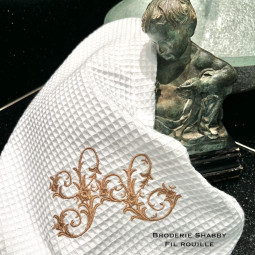 Serviette de bain brodée Prénom ou initiales nid d'abeille Blanc Neige - Villa Farese