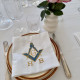 Serviette brodée prénom ou initiale collection symboles maçonnique - Villa Farese